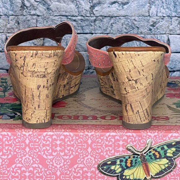 Arizona Jean Cork Wedge Sandals Size 10 Faux Suede with Rhinestones - Picture 3 of 7